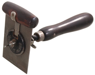 Stanley Rule & Level, No. 283: Carleton's Patent Cabinet Scraper