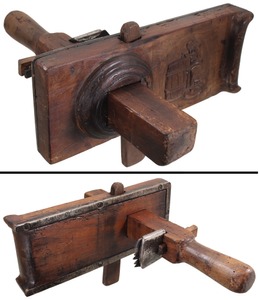 Unmarked: "Cooper's Whimsy" Carved Croze