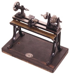 Doll & Company, Nuremberg, Germany: Early 20th C. Cast Iron Lathe