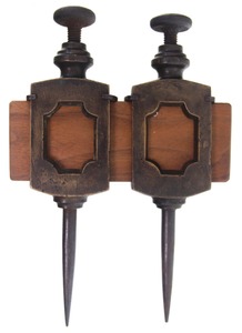 Unmarked: Pair Of Cast Brass Trammels