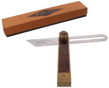 Bridge City Tool Company, Portland, Oregon, No. TB-2 R: Rosewood Infill Bevel