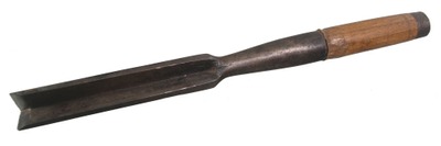 Unmarked: Extra Clean 1 1/8" Corner Chisel