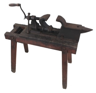 Unmarked: Early Cast Iron Comb. Anvil Vise