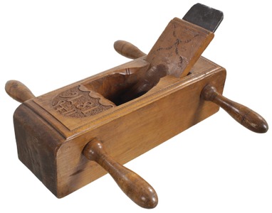 Unmarked: Carved & Decorated Euro. Smooth Plane