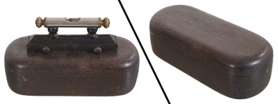 Davis L. & T. Company (Unmarked), No. 11: Rare Pedestal Type Square & Rule Level