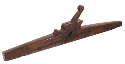 Unmarked: Carved European Rabbet Plane