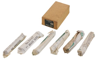 Stanley Rule & Level, No. 31: Full Box Of 1/2  Doz 2 1/2" "Pocket" Levels