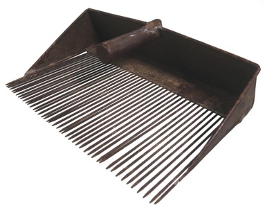 Unmarked: Early Metal Tine Cranberry Rake