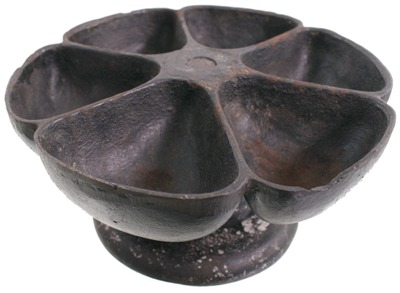Unmarked: Classic Cobbler's Nail Cup