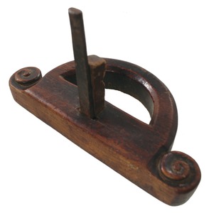 Unmarked: Early Carved Wooden Router Plane