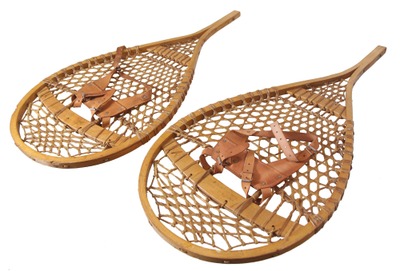 Raquettes GV, Wendake, Quebec, Canada: Extra Clean Pair Of Bear Paw Snowshoes