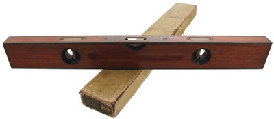 Stanley Rule & Level, No. 1193: Brass Bd. Mahogany Level