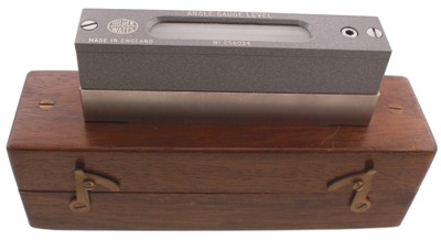 Hilger & Watts, London, England, No. 256204: Prec. 5 7/8" "Angle Gauge Level"