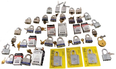 Master Lock Company, Milwaukee, Wisconsin: Lot Of Unused Key Type Padlocks
