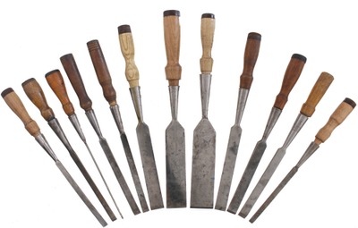 Assorted Makers: Wkg. Set Of 12 Squarege Socket Chisels