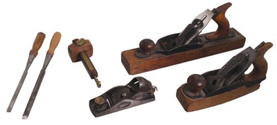 Stanley Rule & Level: Lot Of Clean & Usabl Woodworking Tools