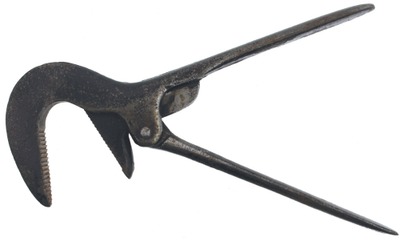 Acme Shear Co./Bridgeport, Ct: "The Acme" Patent Nut Cracker