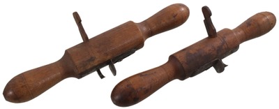 Unmarked: Pair Of Coach Mkrs. R. & L. Hand Gr. Rou