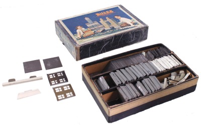 Scott Mfg. Co./Chicago, Ill.: "Bilt-E-Z" Building Set Toy