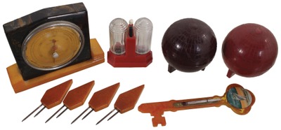 Assorted Makers: Bakelite Items Opportunity Lot