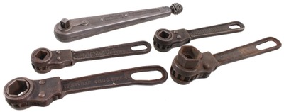 Beall Tool Division, Hubbard & Company, E. Alton, Illinois: Merriman's Patent Chain Ratchet Wrench