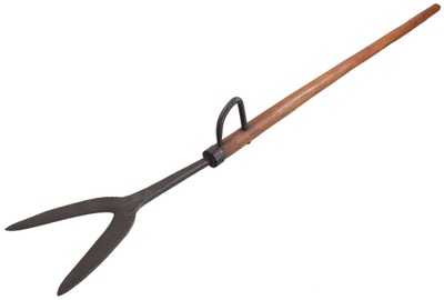 Unmarked: Early Hand Forged Hay Knife
