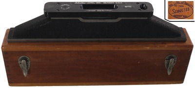 Schultes Level Co./Detroit, Mi No. M15, No. M15: Precision Engineer's 15" Spirit Level