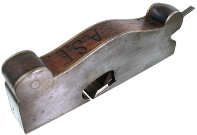 Unmarked: Dovetailed Sole 1 1/ 4" Sholder Plane