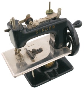Singer & Company, New York, New York: Extra Clean Child's Sewing Machine