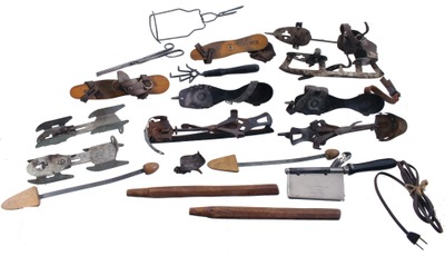 Assorted Makers: Lot Of Early Type Ice Skates