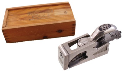 Record Tool Works, Sheffield, England, No. 077 A: 1 1/8" Bullnose Metallic Plane