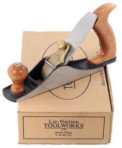 Lie-Nielsen Tool Works, Warren, Maine, No. LN-40 1/2: Cast Iron Scrub Plane