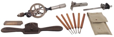 Assorted Makers: Six Clean & Usable Woodworking Tools