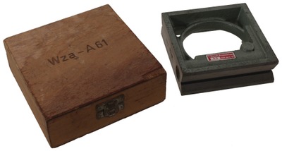 Unmarked, No. WZA-A61: Cast Iron German Square Body Level