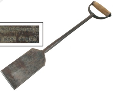 Daniel Simmons, Cohoes, New York: Early 4 1/4" "D" Hdl Carpenters Slick