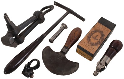 Assorted Makers: Lot Of Assorted Leather Tool
