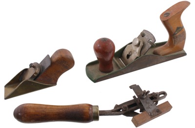 Assorted Makers: Three Clean & Usable Woodworking Tools