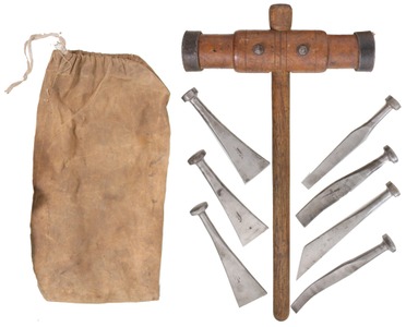Unmarked: Shipwright's Oak Caulking Mallet