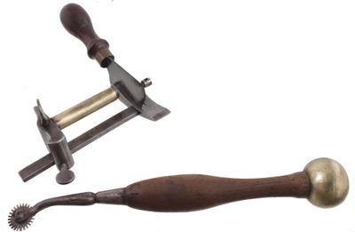 T. Dixon, London, England: Rosewood Handle Draw Gauge
