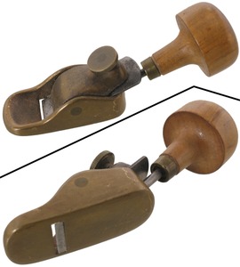 Unmarked: Early Cast Brass Violin Mkrs' Plane