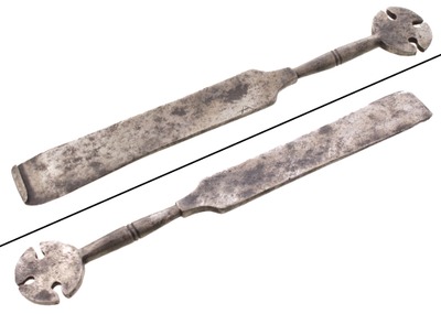 Unmarked: Classic 18th C. French Saw Set