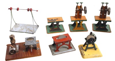 Weeden Manufacturing Company, New Bedford, Massachusetts: Lot Of Small Tin Steam Engine Toys