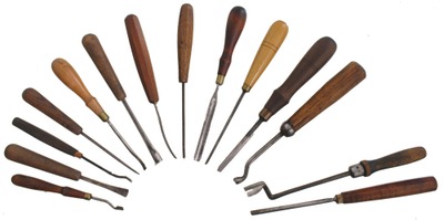 Assorted Makers: Fourteen Clean & Usable Carving Tools