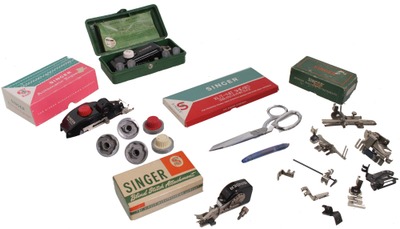 Singer & Company, New York, New York: Lot Of Extra Clean "sewing Machine"