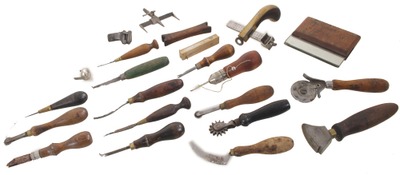 Assorted Makers: Lot Of Clean & Usabl Leather Tools
