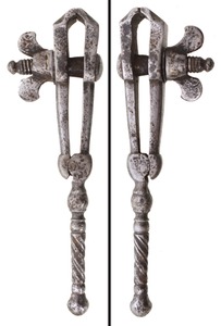 Unmarked: Artfully Crafted 18th C. Hand Vise