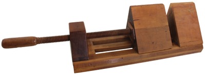 Assorted Makers: Early Beech Body Mitre Vise