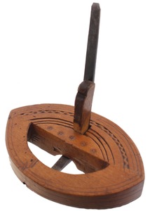 Unmarked: Early Carved Beech Router Plane
