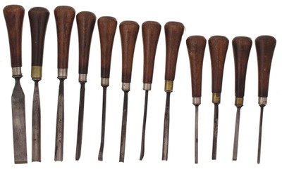 Unmarked: Set Of 12 Extra Clea Carving Tools