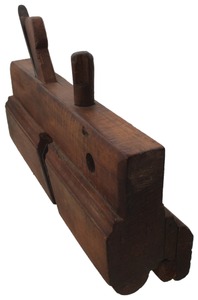 Unmarked: Early Fenced Hollowi Molding Plane